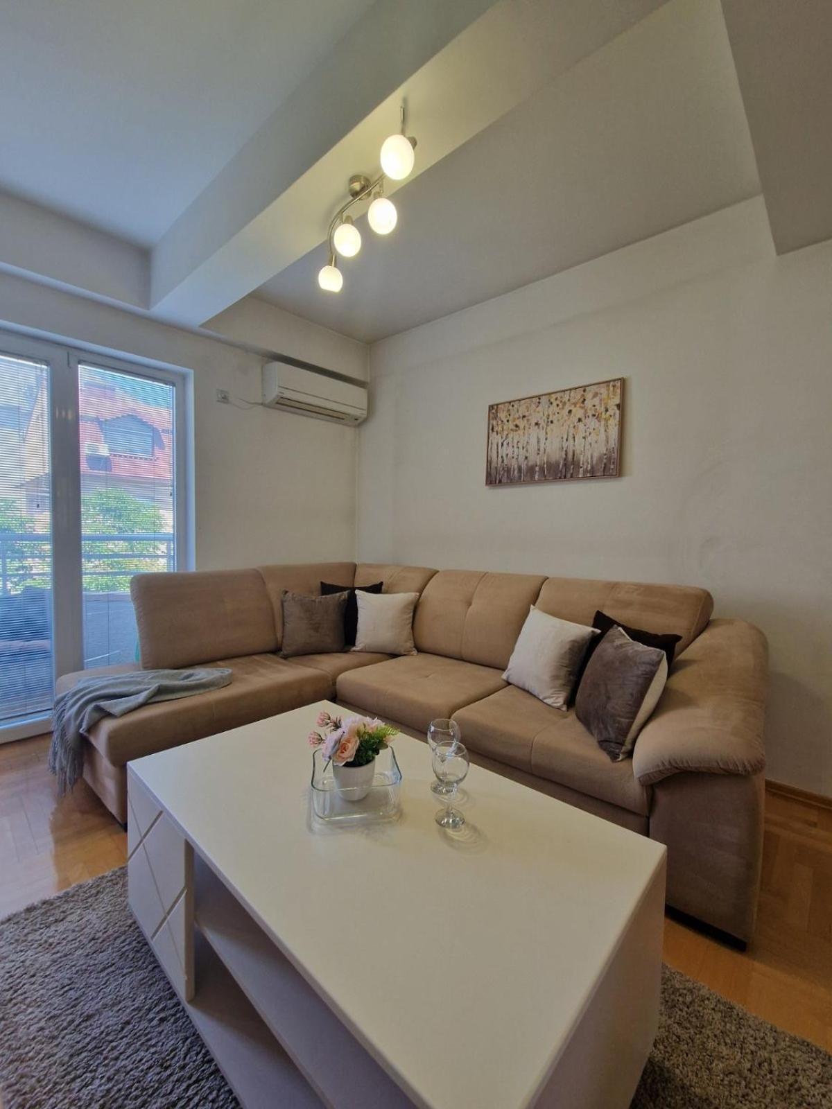 Kamche Lux Apartment Skopje Extérieur photo
